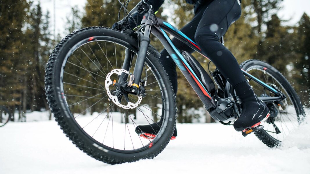 Winter E-bike Riding: A Practical Review of Heating Gadgets