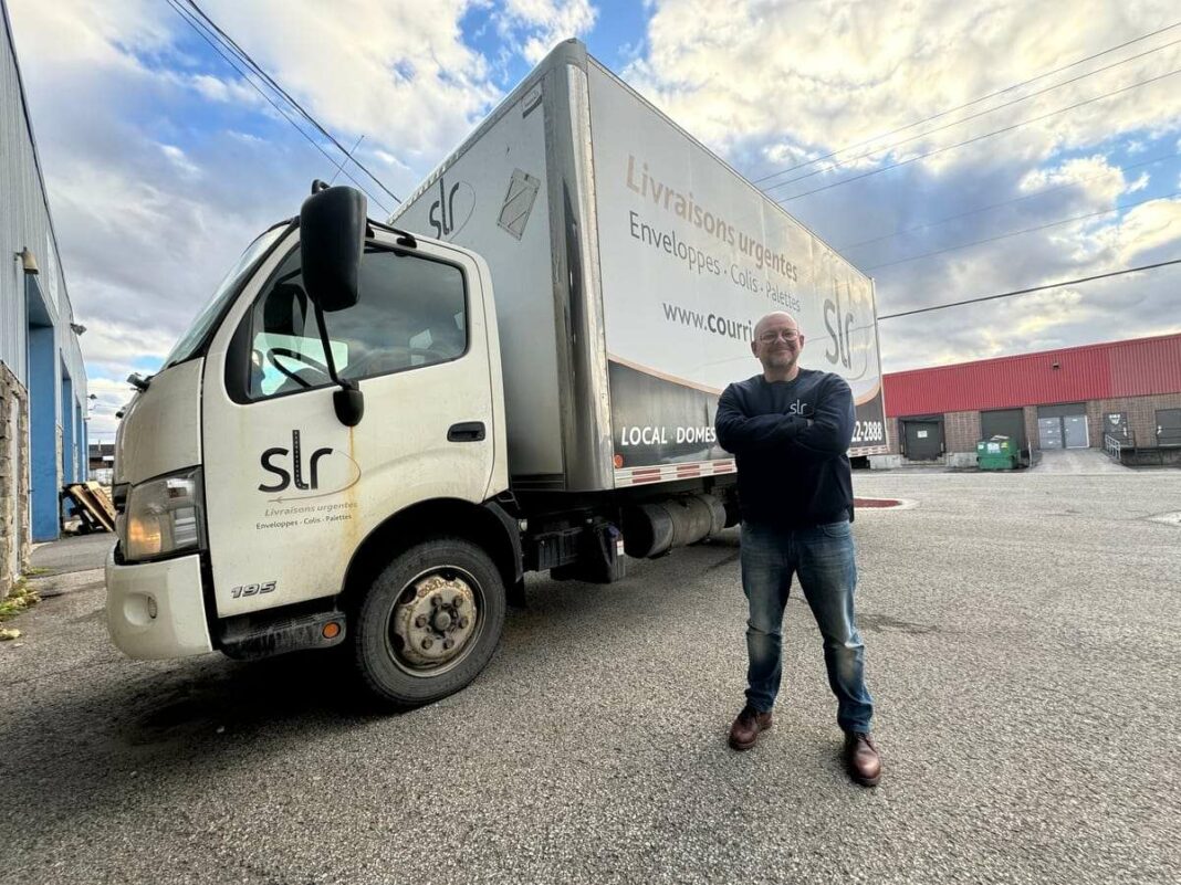 Quebec Delivery Services See Surge in Customers Amid Canada Post Strike