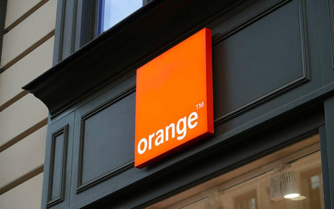 Orange Faces Significant CNIL Penalty for Advertising in Messaging Service