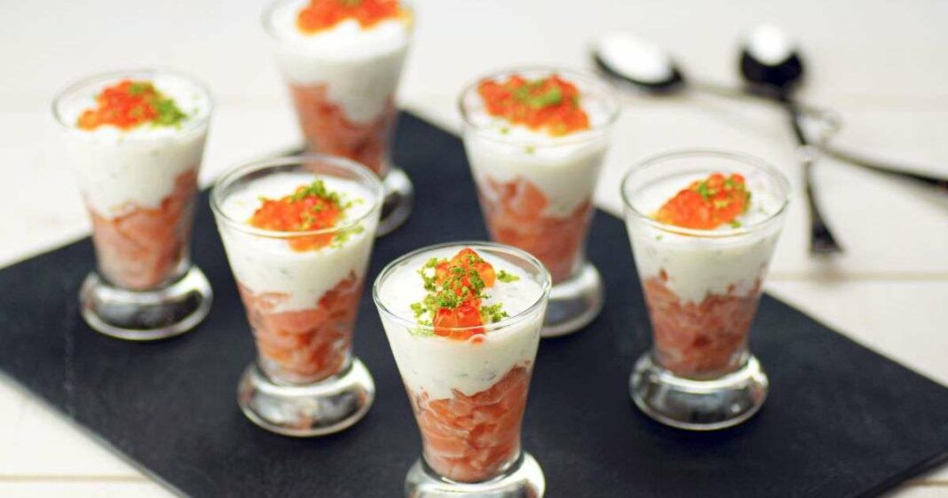 20-Minute Smoked Salmon Verrine: The Ideal Appetizer for Your Christmas Feast