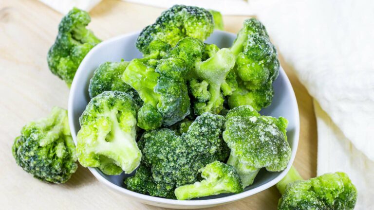 Maximize Nutrient Retention: Effective Techniques for Freezing and Storing Broccoli