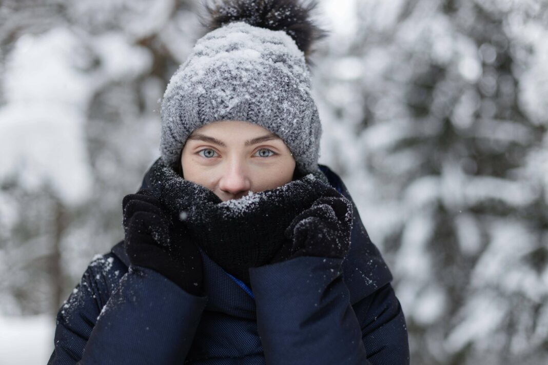 Essential Ingredients for Winter Lip Balm: A Guide to Effective Lip Care