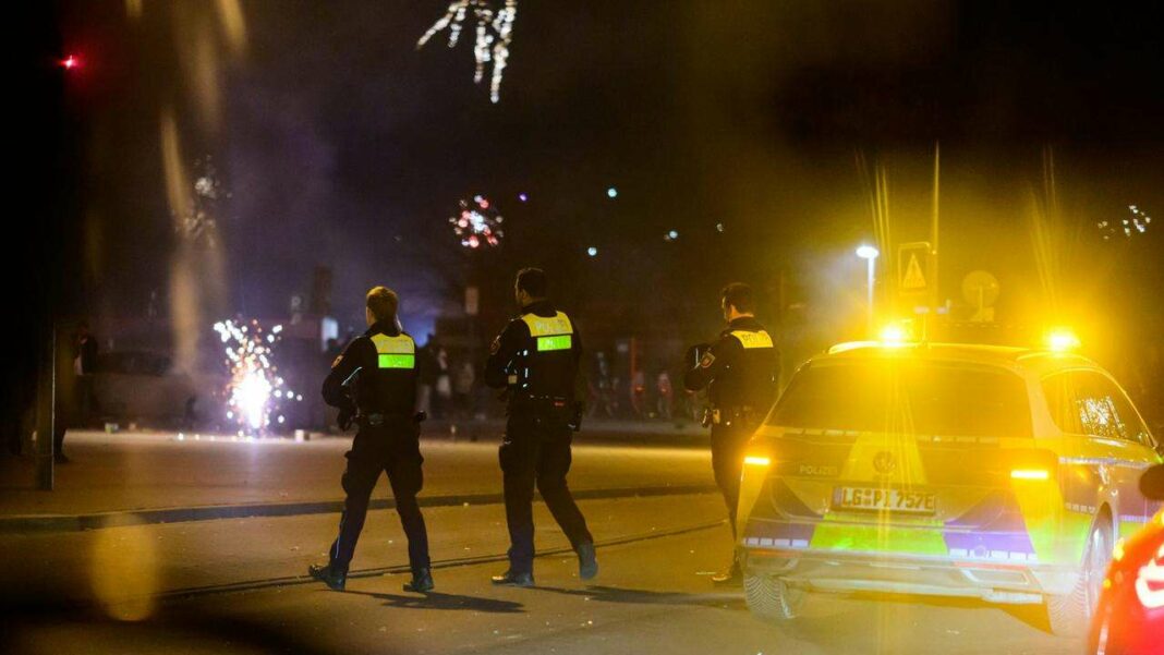 New Year's Eve Emergency Services Under Attack: Faeser Advocates for Strict Punishments