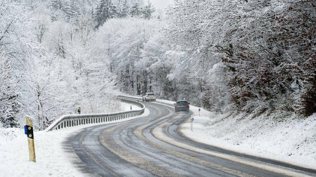 Hazardous Driving Alert: Icy and Snowy Road Conditions Ahead