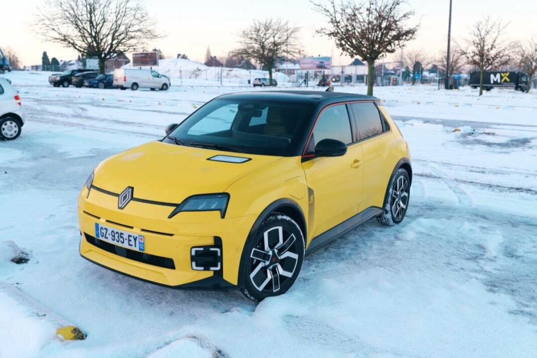 Renault 5 E-Tech vs Tesla Model Y: A 24-Hour Challenge to Shift Your Perspective