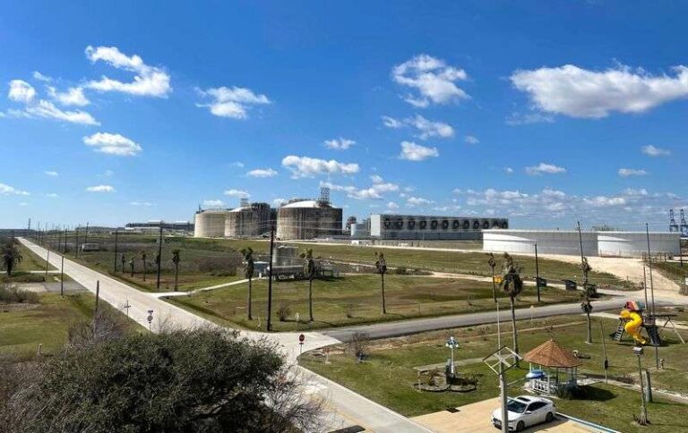 US LNG Projects Surge with Trump's Export Permits Resumption - January 21, 2025, 8:44 PM | Zonebourse