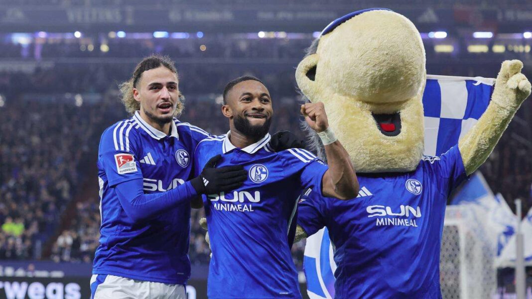 Schalke Triumphs Over Nuremberg in Friendship Match as S04 Capitalizes on Opponent's Lethargy