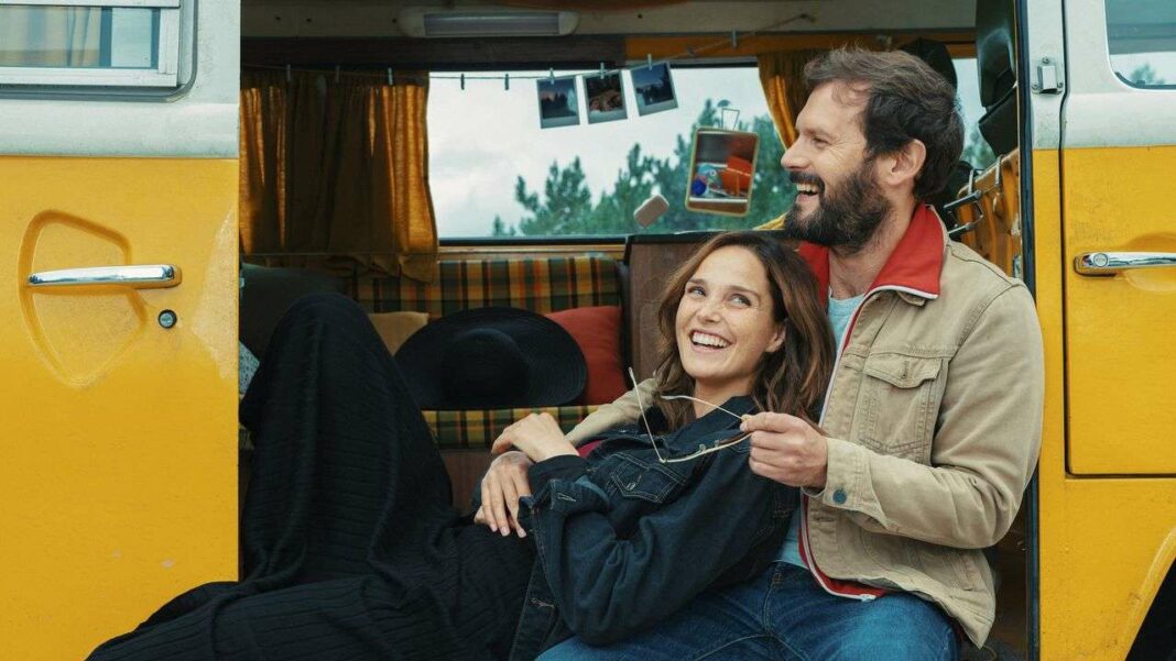 Camille Lou and Hugo Becker Reunite in TF1's 