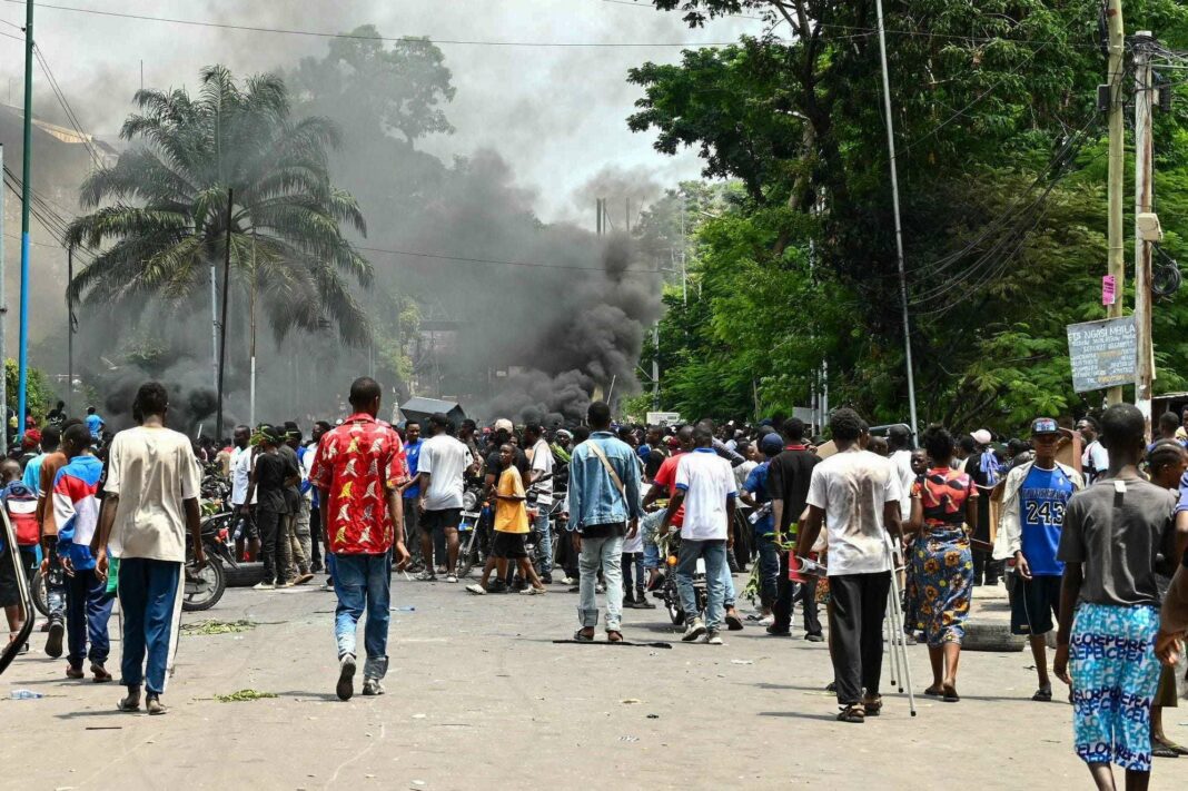 Violence Erupts in Kinshasa as Protesters Target Embassies and Ebola Lab Threatened Amidst Goma's Streets Filled with Bodies