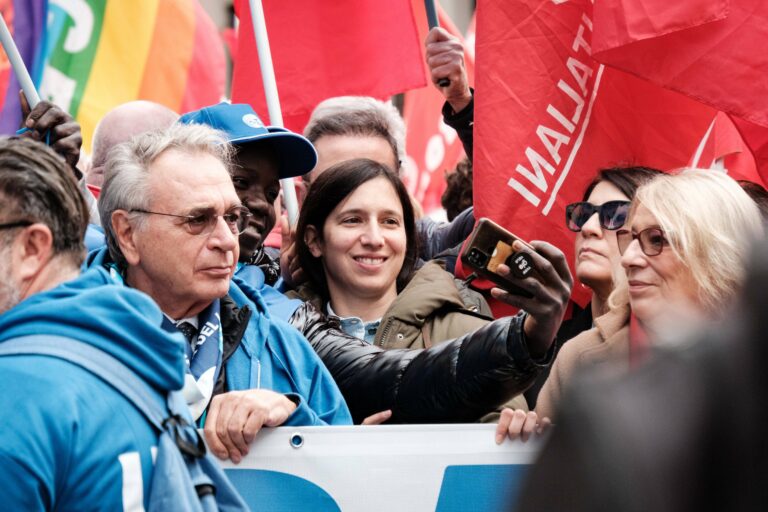 Strategies for Overcoming Giorgia Meloni: Rising Tensions in Italy's Political Center