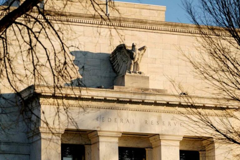 US Federal Reserve Holds Interest Rates Steady Amid Inflation Concerns - January 29, 2025