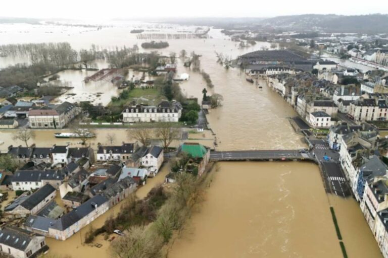 Water Levels Decline in the West as Redon Remains Partially Flooded - January 31, 2025