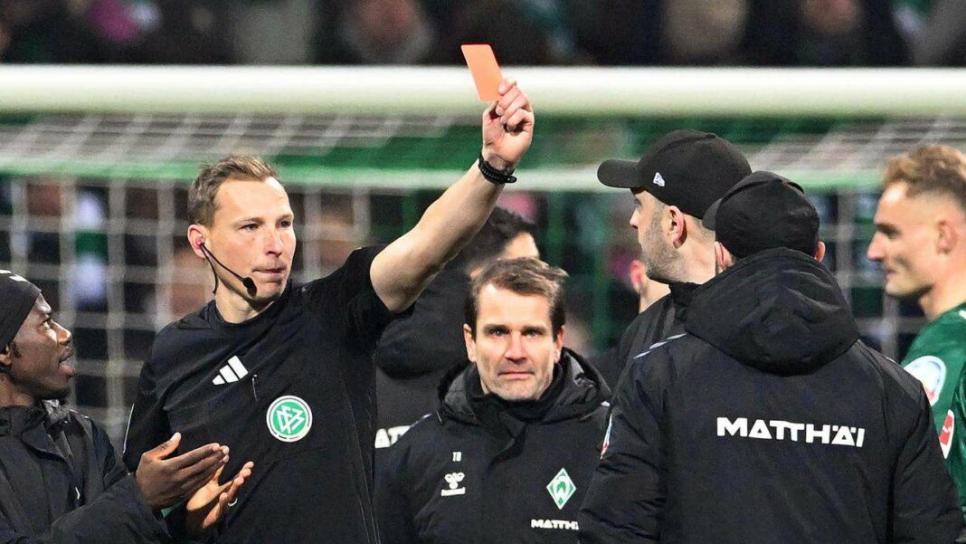 Title: Werder Secures Home Victory Over Mainz Amidst Fiery Finale with Three Red Cards