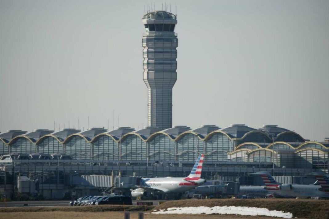 US Air Traffic Control Faces Investigation Following Washington Collision - February 1, 2025