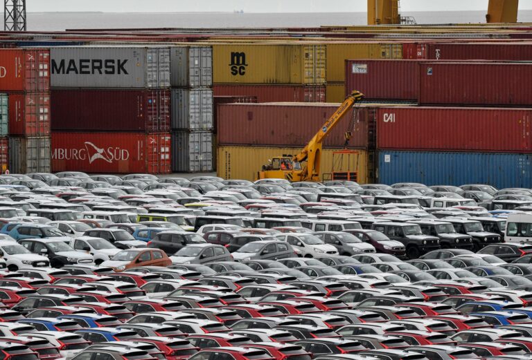 The EU Must Eliminate Tariffs on US Car Imports to Counter Donald Trump's Influence