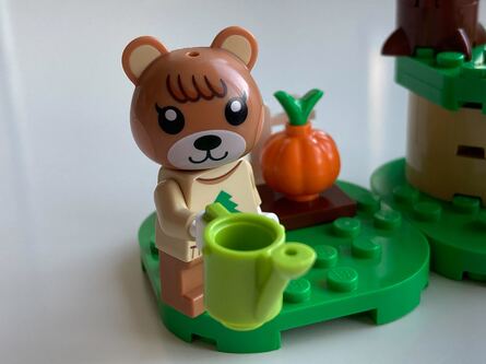 LEGO Animal Crossing - Le jardin de citrouilles de Maple 11