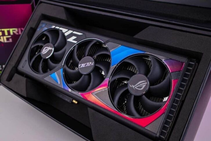 Meilleur GPU pour le streaming avec des graphiques hautes performances, trois ventilateurs et un éclairage RVB – RTX 4090