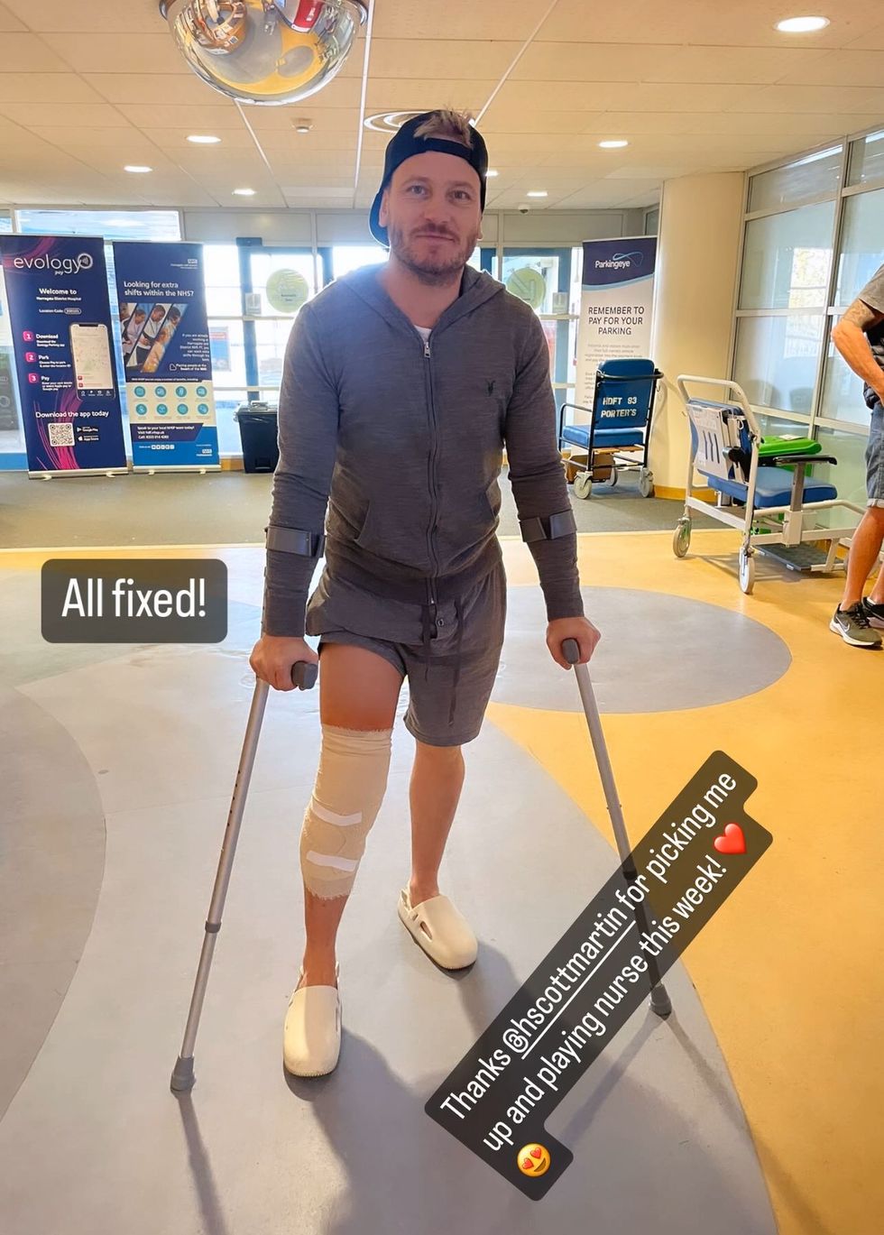 Matthew Wolfenden partage une mise à jour sur Instagram après une opération au genou