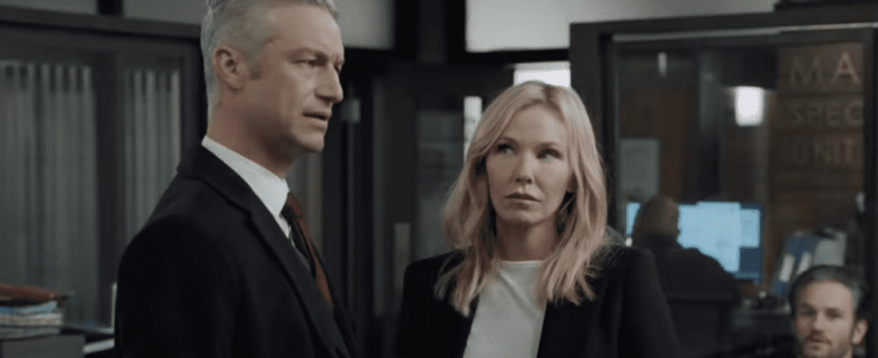 Peter Scanavino and Kelli Giddish and Carisi and Rollins in Law & Order: SVU Season 25x11
