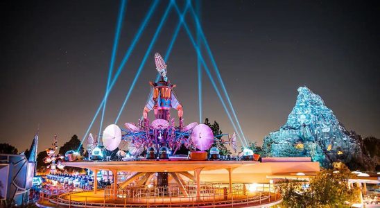 Disneyland apporte un changement massif à une attraction originale de Tomorrowland, et il est temps