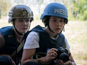 Kirsten Dunst et Cailee Spaeny dans la guerre civile.
