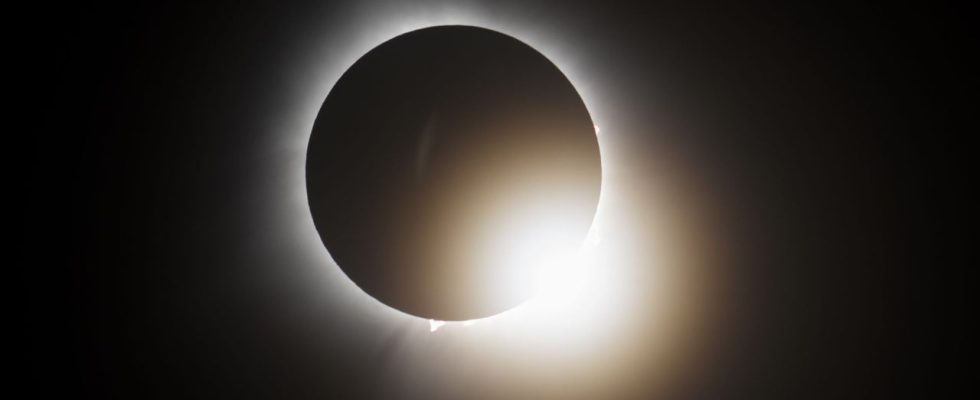 Google recherche un pic de « blessures aux yeux » au milieu d'une éclipse solaire