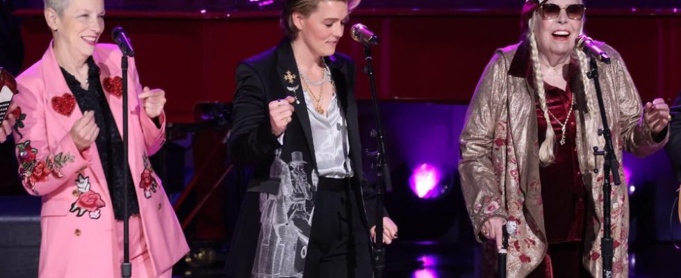 WASHINGTON, DC - MARCH 20: Annie Lennox, Brandi Carlile, and Joni Mitchell perform during the 2024 Gershwin Prize for Popular Song presentation to Elton John and Bernie Taupin by the Library of Congress at DAR Constitution Hall on March 20, 2024 in Washington, DC.  (Photo by Taylor Hill/WireImage)