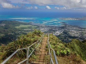 Escaliers Haiku à Hawaï