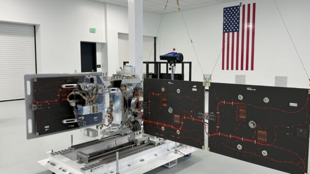 L'un des deux premiers Jackal de True Anomaly "véhicules orbitaux autonomes," qui a été lancé en mars dans le cadre d'une mission de covoiturage SpaceX.