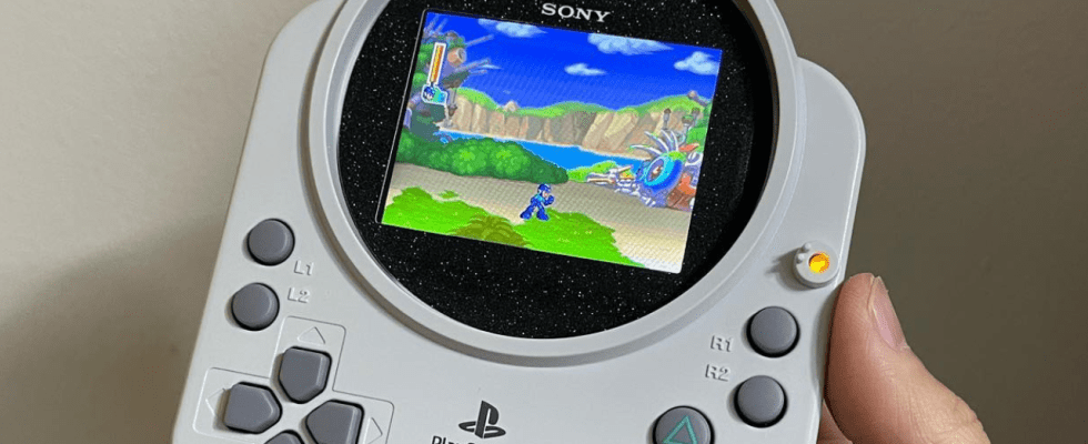 Modder transforme une manette PS1 rare en une PlayStation portable entièrement fonctionnelle