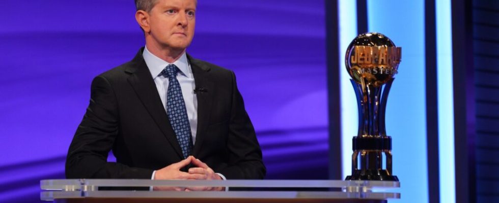 Ken Jennings Hosts Jeopardy Masters