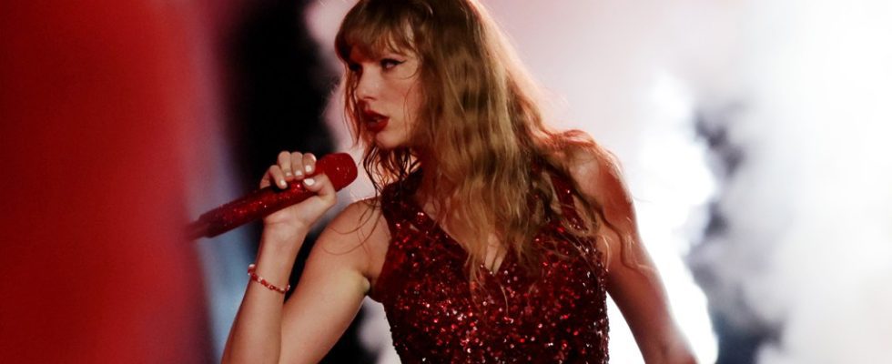 Taylor Swift réagit aux débuts de « Poètes torturés » à 2,6 millions d'unités : « Se sentir complètement dépassée »