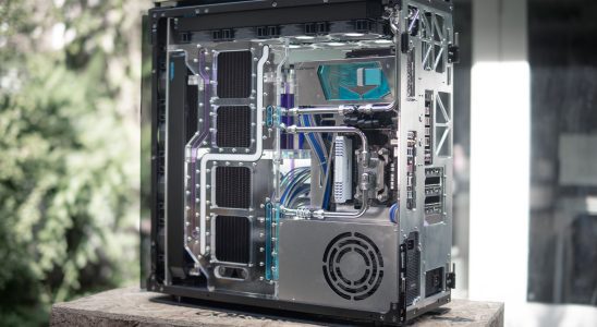 The dual system gaming PC inside a Corsair 1000D case