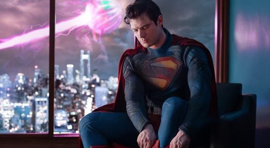 Premier aperçu de Superman : David Corenswet s'habille pour le réalisateur James Gunn