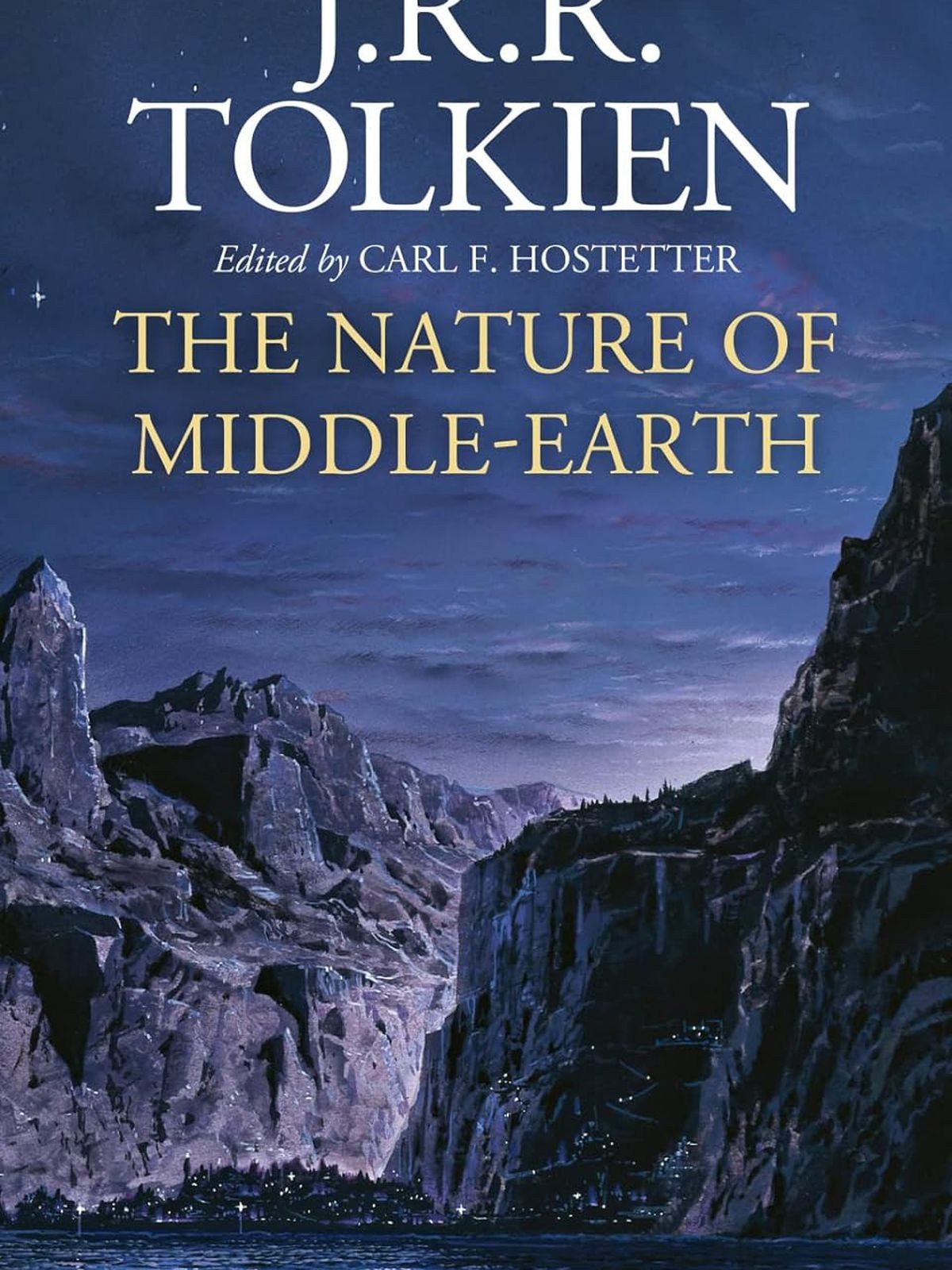 La couverture de La Nature de la Terre du Milieu de JRR Tolkein, qui montre une rivière avec des montagnes de chaque côté.