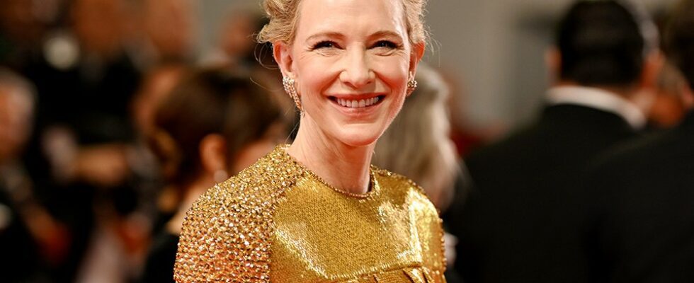 Cate Blanchett fait des bisous alors que la comédie apocalyptique "Rumours" reçoit une standing ovation de 4 minutes au Festival de Cannes Les plus populaires à lire absolument Abonnez-vous aux newsletters variées Plus de nos marques