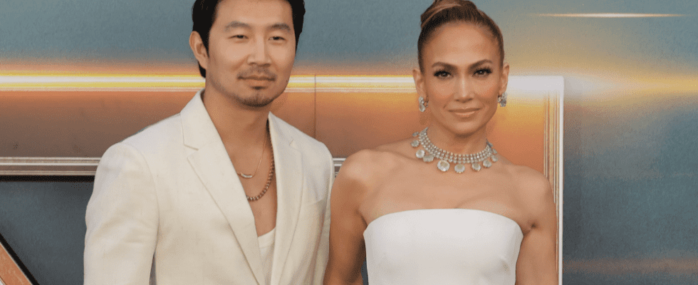 Jennifer Lopez et Simu Liu ont fermé leurs portes à l'émission "Atlas" Junket de Netflix suite au divorce de Ben Affleck. Question : "Vous savez mieux que ça" Les plus populaires à lire absolument Inscrivez-vous aux newsletters variées Plus de nos marques