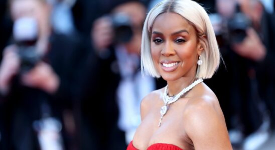 Kelly Rowland dit "J'ai tenu bon" lors du choc avec l'huissière du tapis rouge de Cannes : d'autres femmes "qui ne me ressemblaient pas vraiment n'ont pas été grondées ou repoussées" Les plus populaires doivent lire Inscrivez-vous aux newsletters variées Plus de nos marques