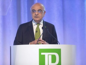 Bharat Masrani, directeur général de la Banque Toronto-Dominion, lors de l'assemblée générale annuelle de la banque à Toronto, en 2018.