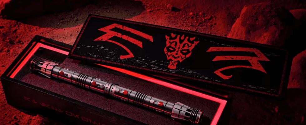 Le sabre laser en édition limitée de Dark Maul est maintenant disponible pour le Star Wars Day