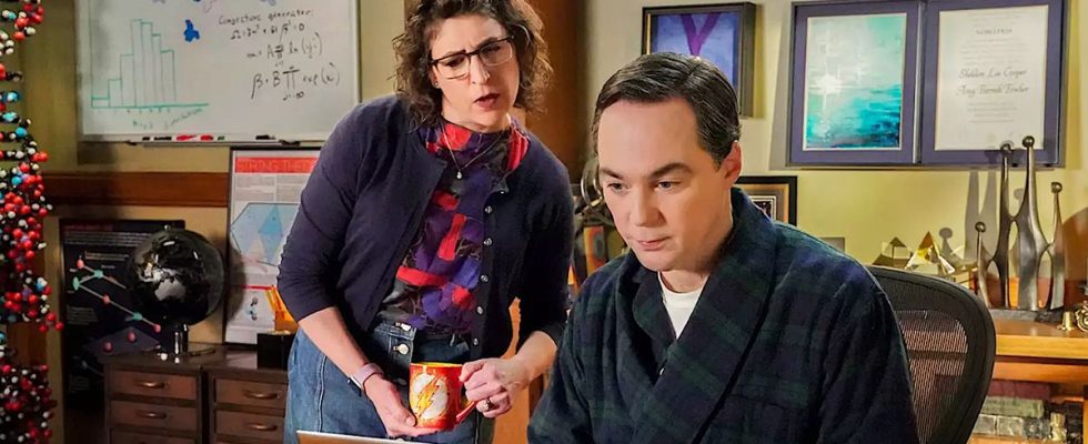 Les stars de Big Bang Theory se réunissent dans le premier aperçu de la finale de Young Sheldon