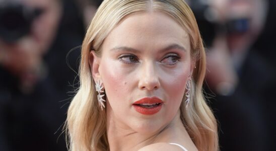 Scarlett Johansson dit qu'elle a été « choquée » et « en colère » face à l'utilisation par OpenAI d'une voix qui était « étrangement similaire à la mienne ».