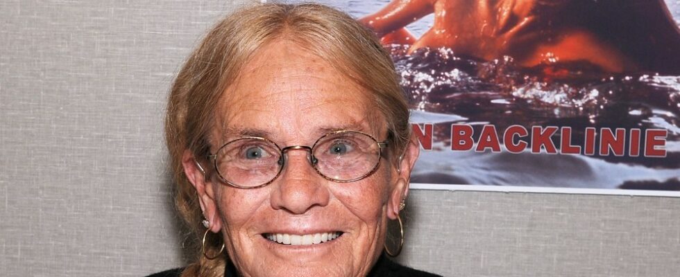 Susan Backlinie, qui a joué la première victime d'une attaque de requin dans "Jaws", décède à l'âge de 77 ans