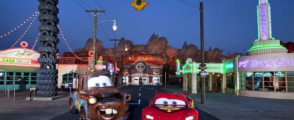 Lightning Mc Queen and Mater at Cars Land at Disney California Adventure