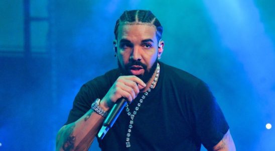 Un homme abattu devant la maison de Drake à Toronto ;  Drake n'est pas blessé, la police déclare que les articles les plus populaires doivent être lus Abonnez-vous aux newsletters variées Plus de nos marques