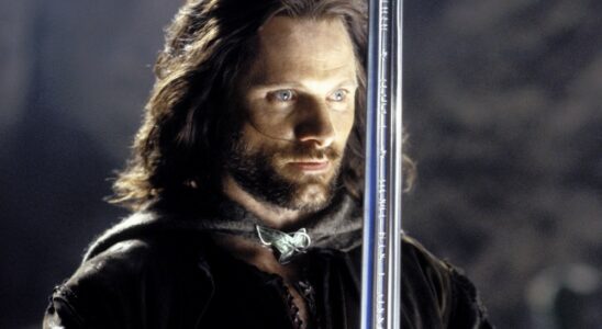Viggo Mortensen a demandé à Peter Jackson s'il pouvait utiliser l'épée d'Aragorn dans un nouveau film et a déclaré qu'il jouerait dans le nouveau film "Le Seigneur des Anneaux" seulement "Si j'étais bon pour le personnage". De nos marques