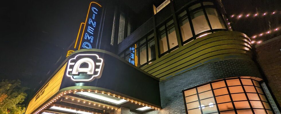 Sony achète les cinémas Alamo Drafthouse dans le but de renforcer Crunchyroll