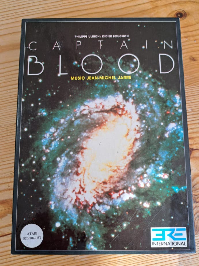 La couverture de Captain Blood, représentant une galaxie