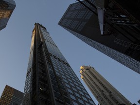 La tour située au 432 Park Avenue, au centre de Midtown Manhattan, à New York, le 6 octobre 2014.