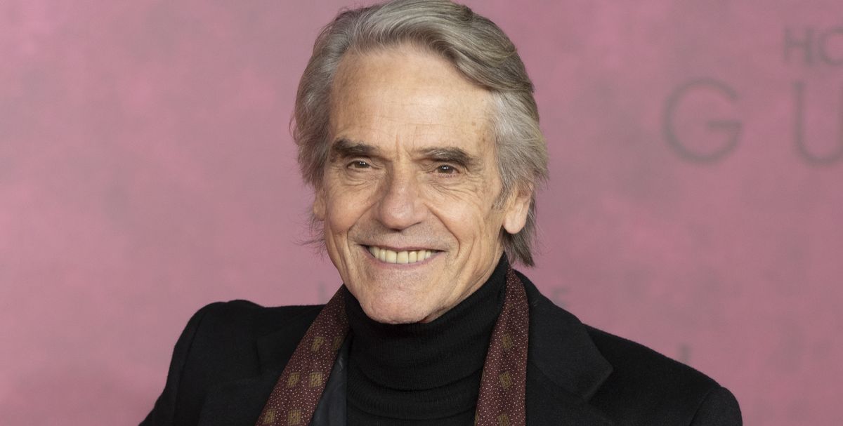 La saison 4 de The Morning Show confie à Jeremy Irons un rôle important
